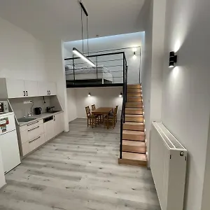 Szekely Near Deak Ferenc Square With Free Parking In Garage Apartmán